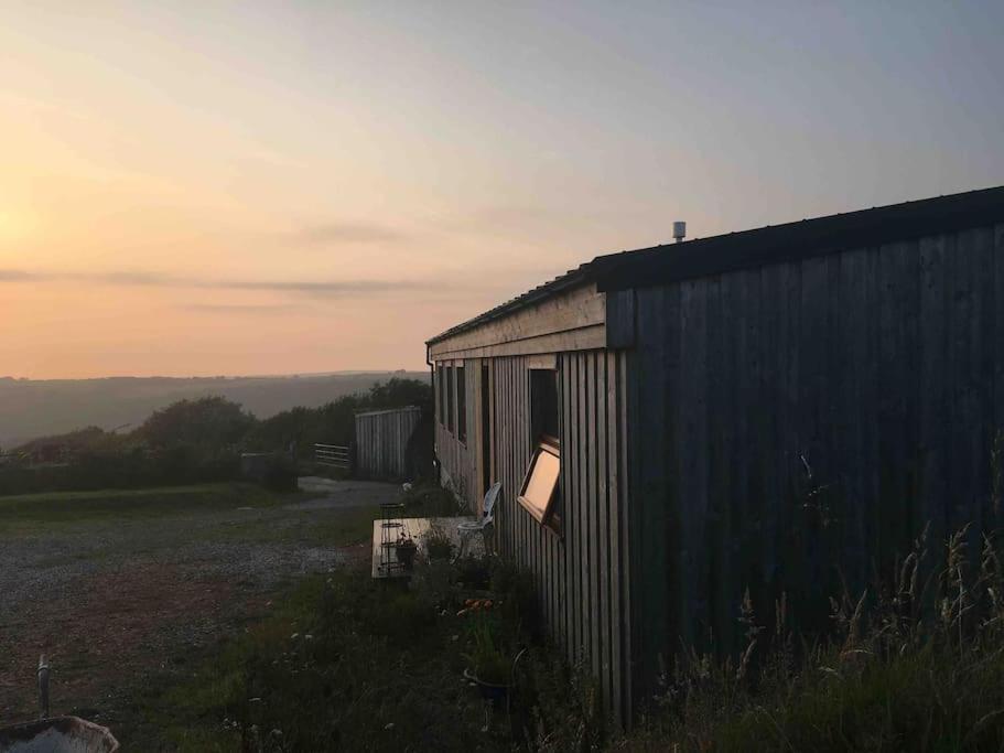 Spacious Cabin On Isolated Farm With Sea View Буде Экстерьер фото